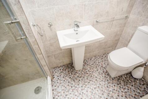 En suite Bathroom
