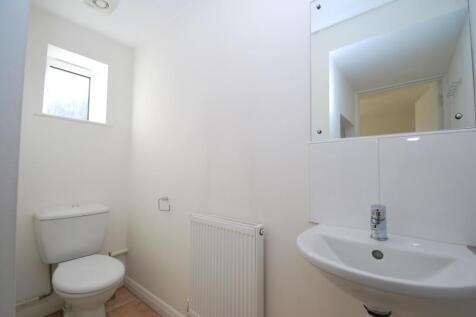 Cloakroom/wc