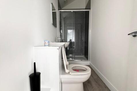 Cloakroom/wc