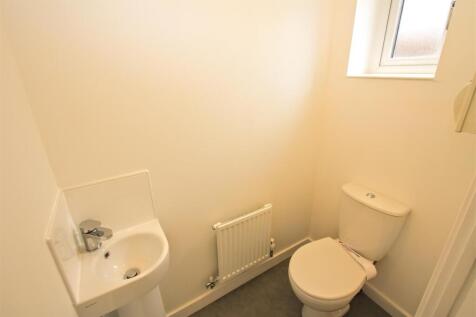 GROUND FLOOR/W.C.