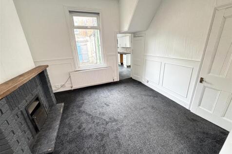 REAR RECEPTION ROOM