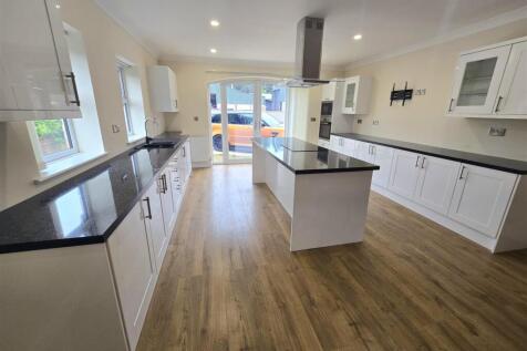 Kitchen 3