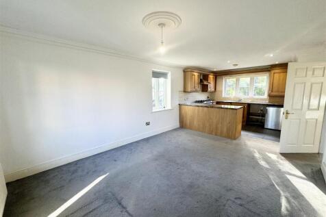 Lounge/Kitchen