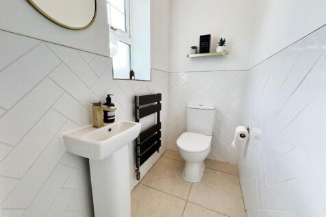 Cloakroom/WC