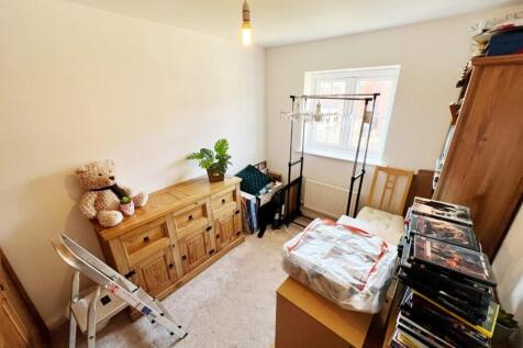 Bedroom Tow