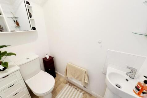 Cloakroom/WC