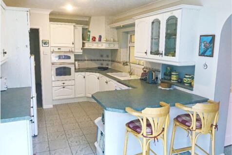 Kitchen/Bkfst rm