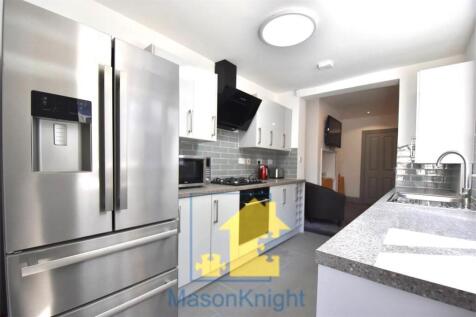 Kitchen a.jpg