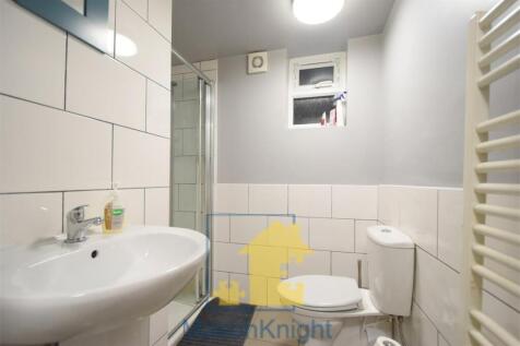 Bathroom 1 - Copy.jpg