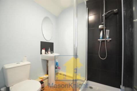 Ground Floor Rear En-Suite.jpg