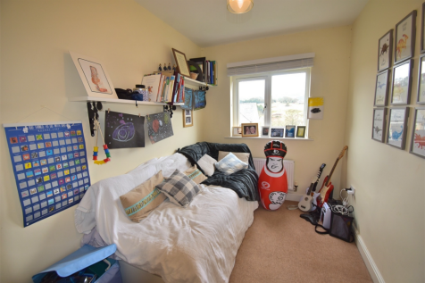 Bedroom 4 / study 