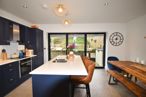 Fitted Kitchen