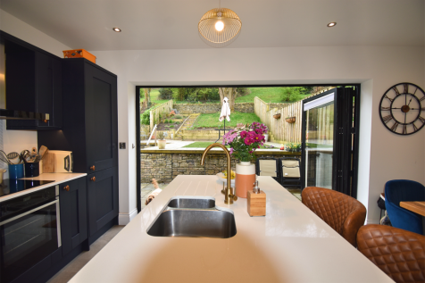 Fitted Kitchen