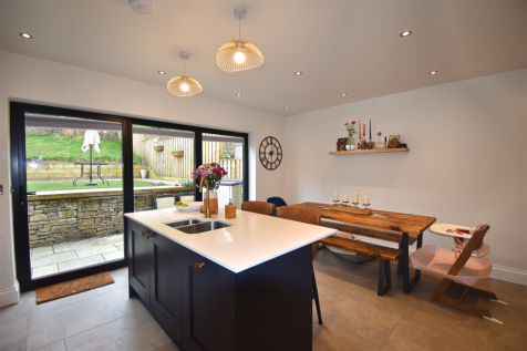 Fitted Kitchen