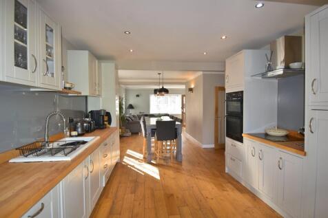 Open Plan Family Din