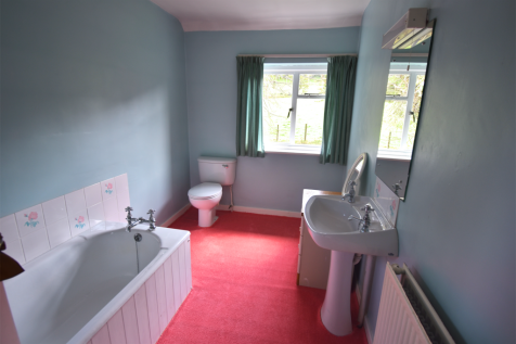 En-suite Bathroom
