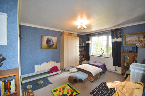 family room/bedroom 