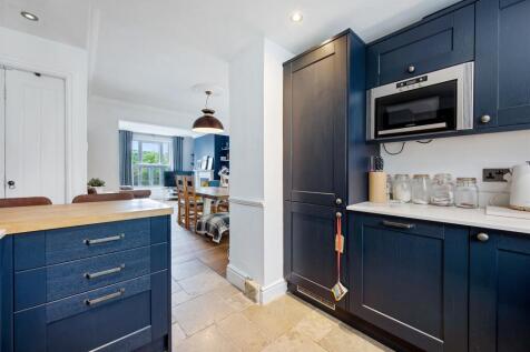 Fitted Kitchen
