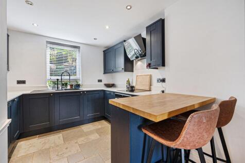 Fitted Kitchen
