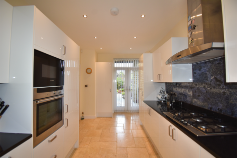 Fitted Kitchen 