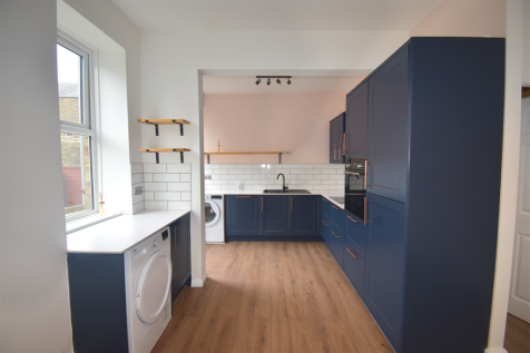 Dining/Fitted Kitche