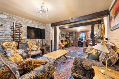 Sitting/Family Room