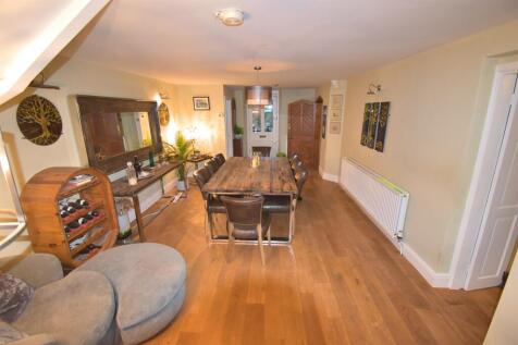 Dining Hallway