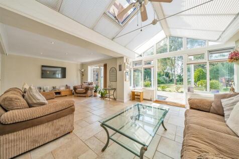 Family Room (2).jpg