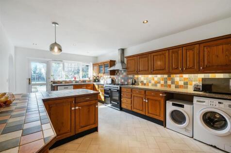 Kitchen.jpg