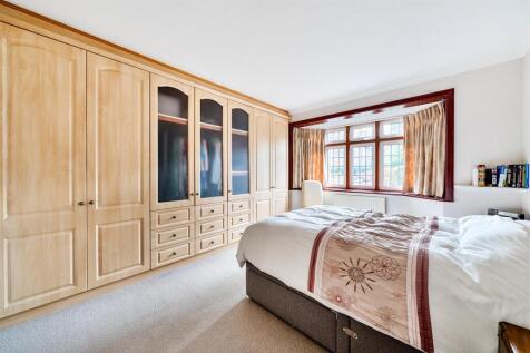 Bedroom.jpg