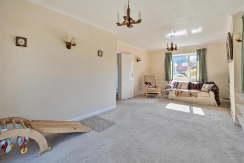 Living Room.jpg