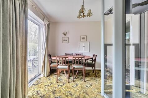 Dining Room (2).jpg