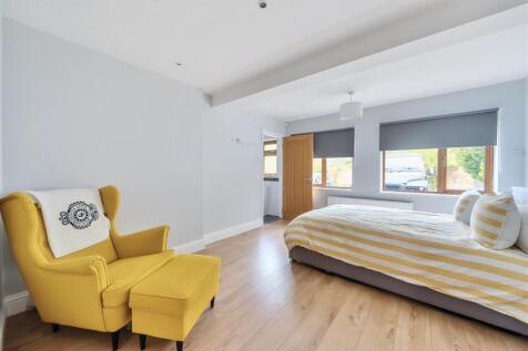 Bedroom.jpg