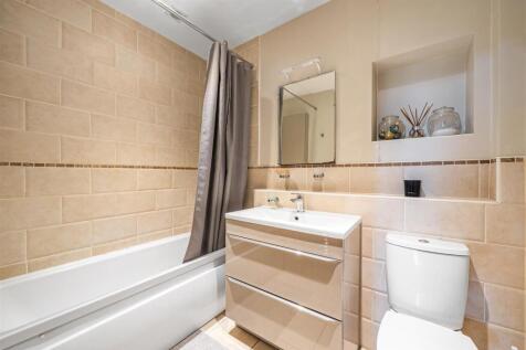 Bathroom.jpg