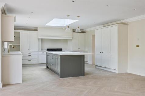 Kitchen.jpg