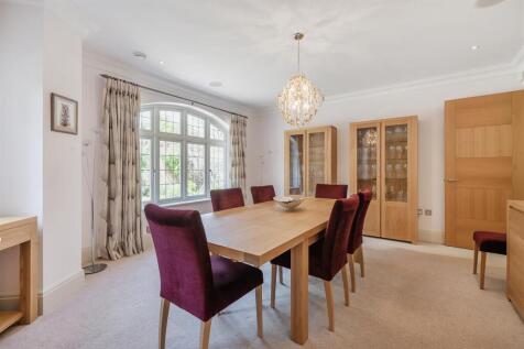 Dining Room.jpg
