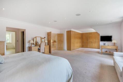 Bedroom (5).jpg