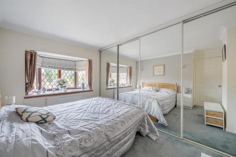 Bedroom (2).jpg