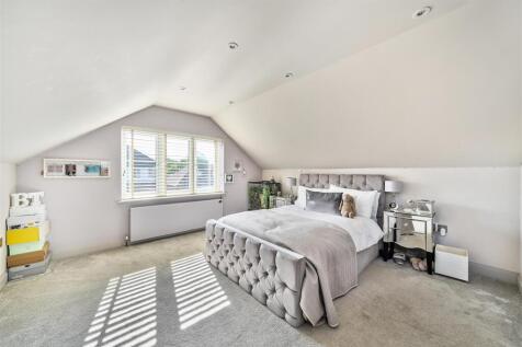 Bedroom (2).jpg