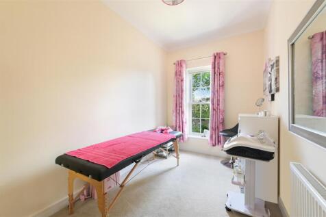 PINE LODGE WAY Bedroom 3.jpg
