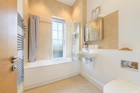 PINE LODGE WAY,Bathroom.jpg
