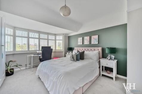 bedroom 3.jpg