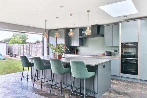 kitchen diner island.jpg