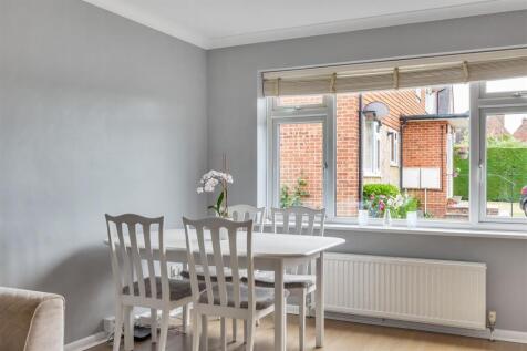 Dining Area.jpg