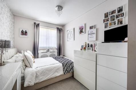Bedroom (2).jpg
