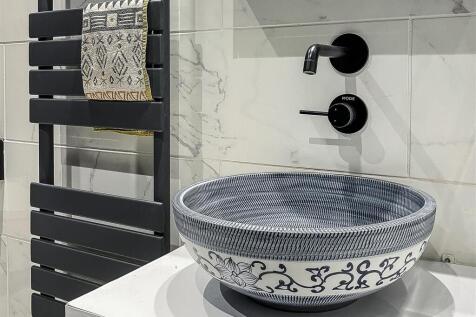 CA Downstairs Wetroom.jpg