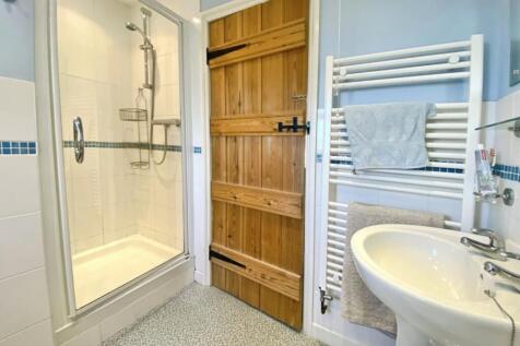 pbox-bathroom-340782.jpeg