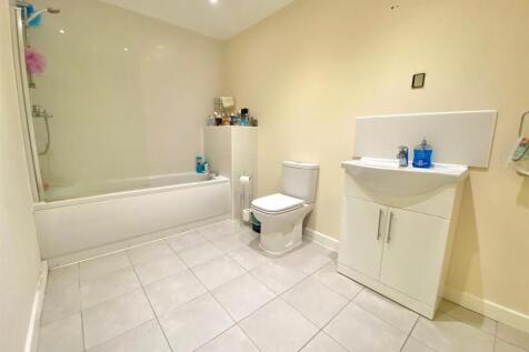 Bathroom.jpg
