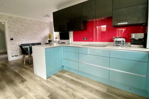 Kitchen 3.jpg
