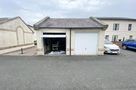 Garage.jpg